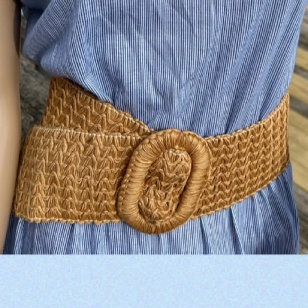 - Vintage 70’s Wide Woven Belt! EUC!